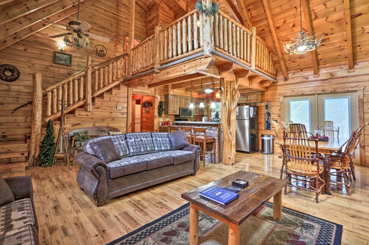 Pigeon Forge Getaway With Covered Patio And Hot Tub! Eksteriør bilde