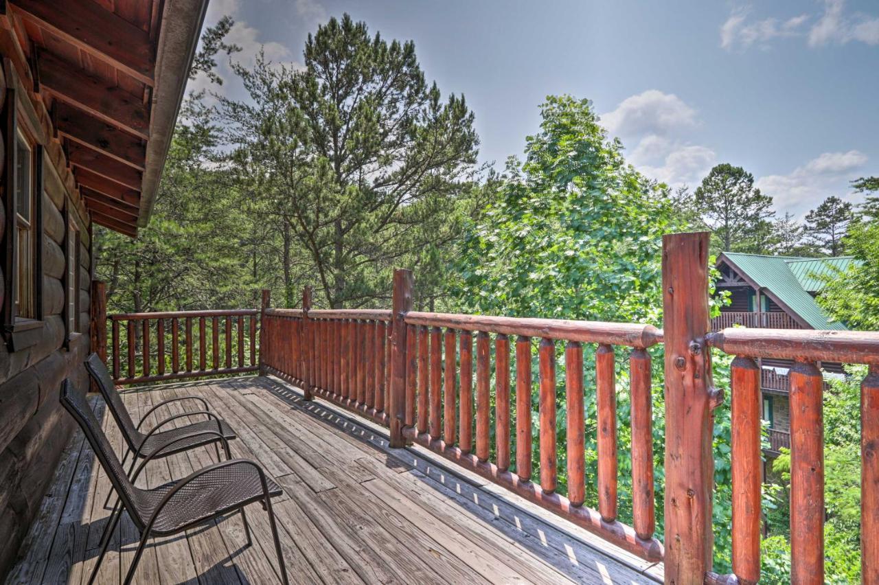 Pigeon Forge Getaway With Covered Patio And Hot Tub! Eksteriør bilde