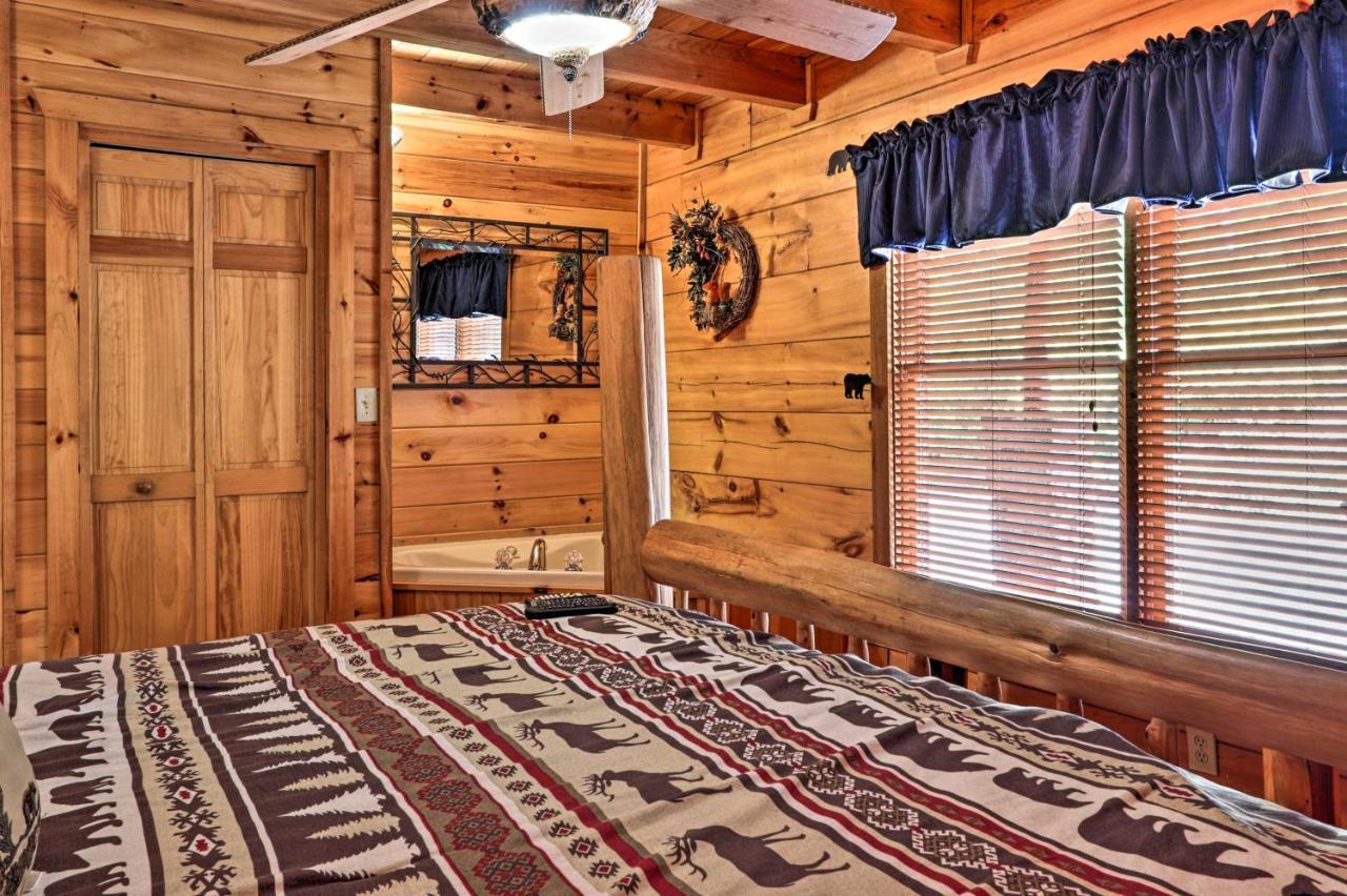 Pigeon Forge Getaway With Covered Patio And Hot Tub! Eksteriør bilde