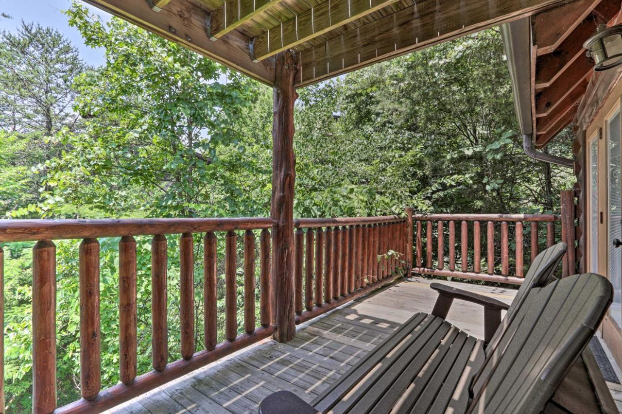 Pigeon Forge Getaway With Covered Patio And Hot Tub! Eksteriør bilde